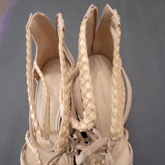 BCBGENERATION WEDGE STYLE OPEN TOE SANDAL - Picture 4 of 15